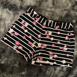 ELLE BLACK WHITE STRIPES FLORAL STRETCHY SHORTS